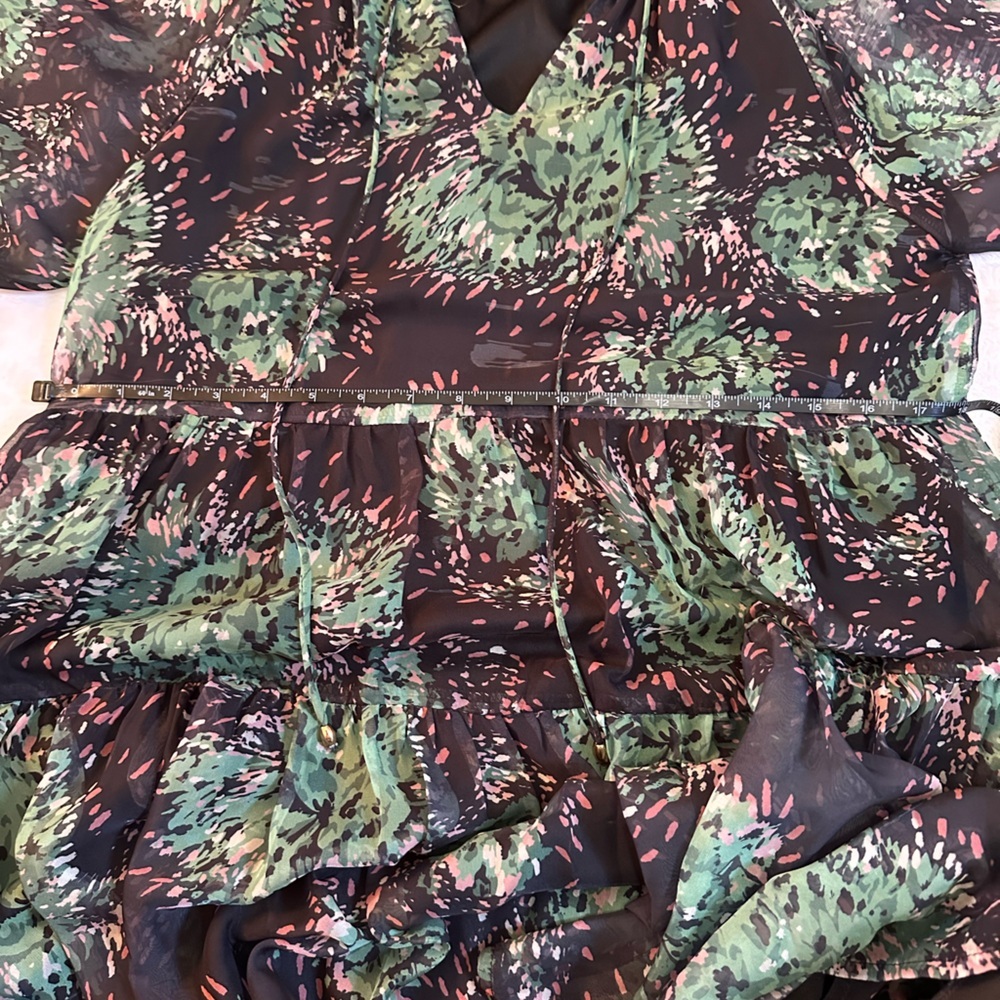 Sheer Boutique Flowy Floral Green Dress size medium - Picture 10 of 12